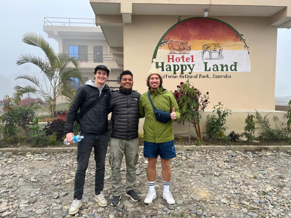 Hotel Happy Land Chitwan Extérieur photo